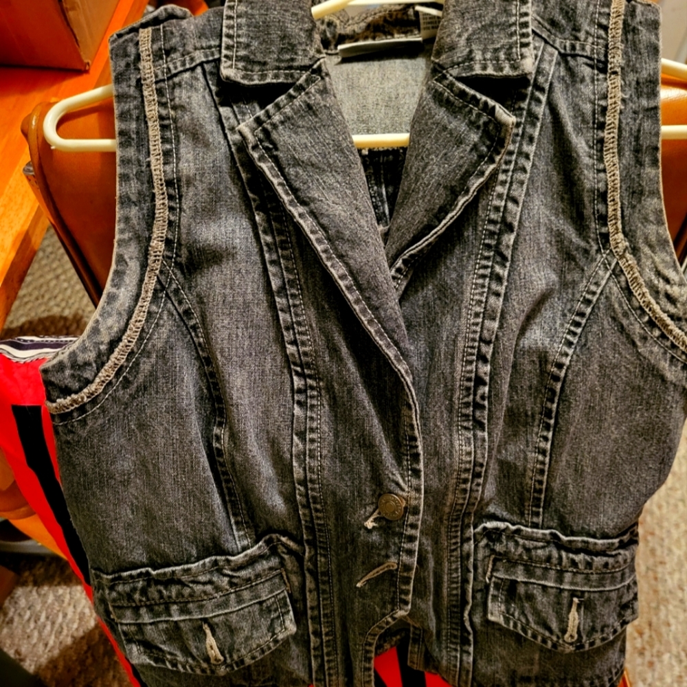 Black Jean Vest